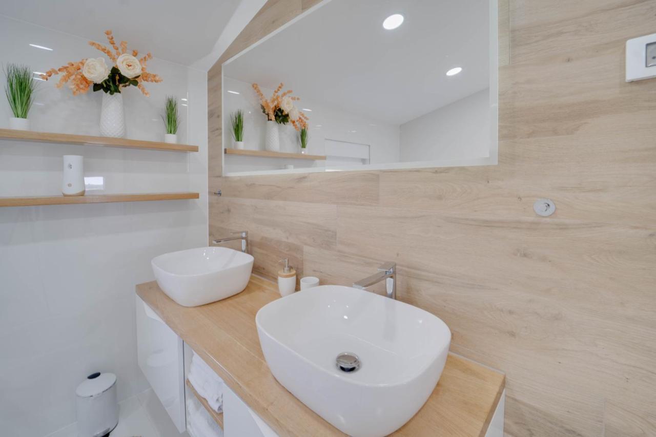 Black Diamond Apartment Vilanija Buitenkant foto