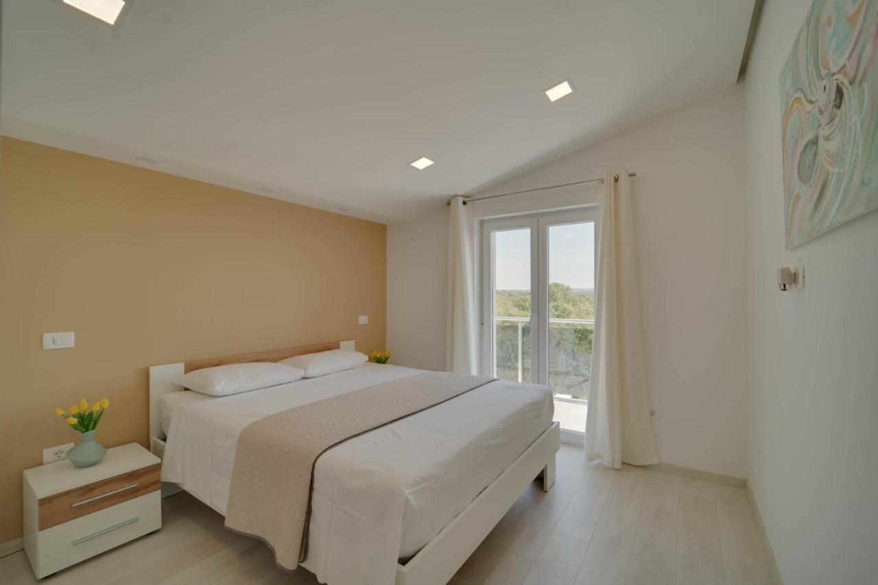 Black Diamond Apartment Vilanija Buitenkant foto